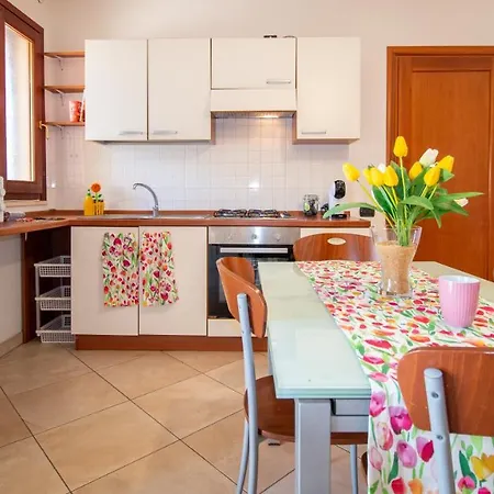 Welcomely - Casa Dei Tulipani * Càbras